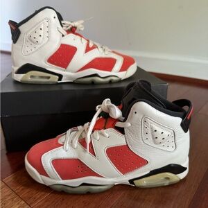 Jordan 6 Retro
Gatorade Like Mike White